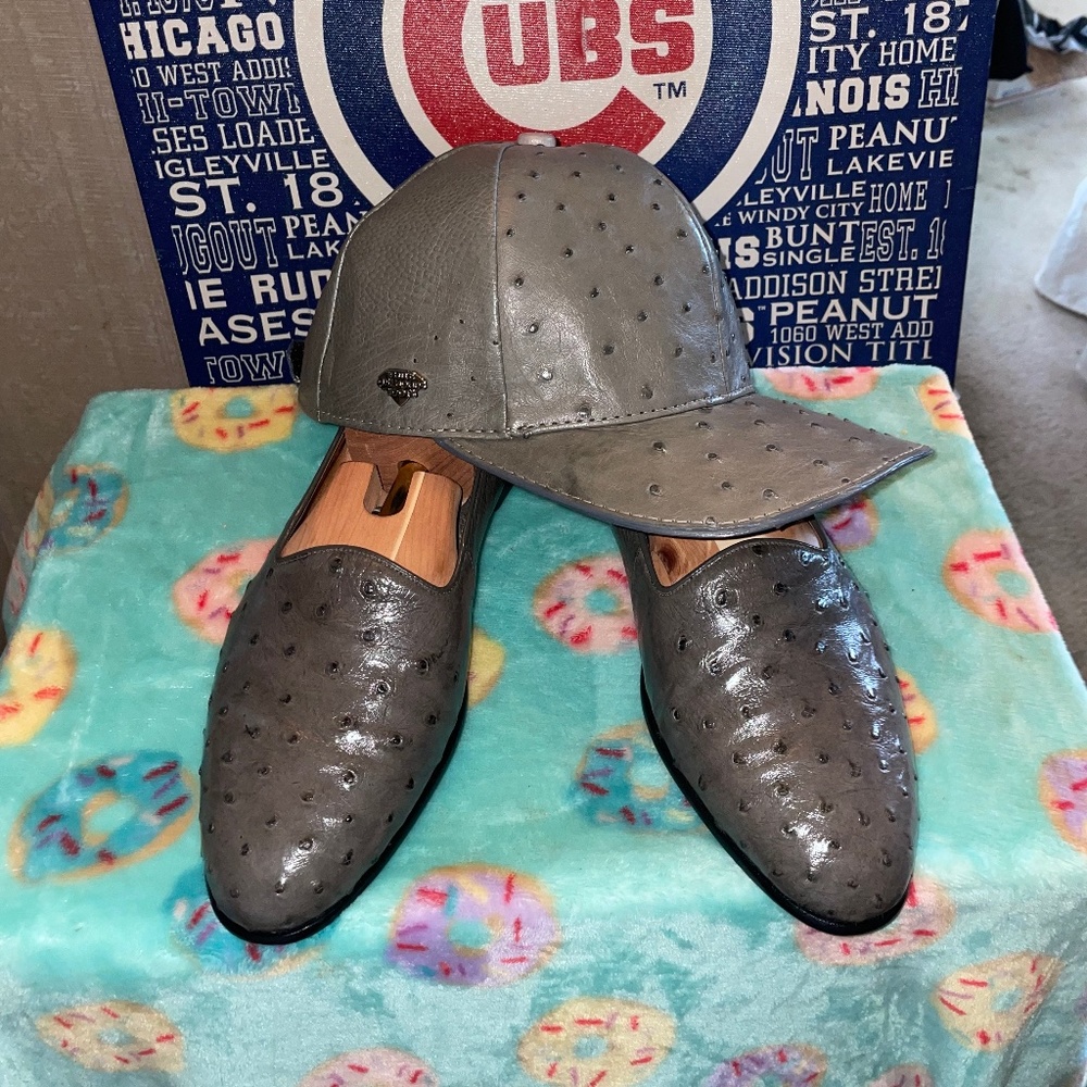 Exclusively for De La Rentis Ostrich Shoes HAT NOT INCLUDED - Picture 7 of 9